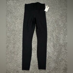 Good American Black Textured Leggings